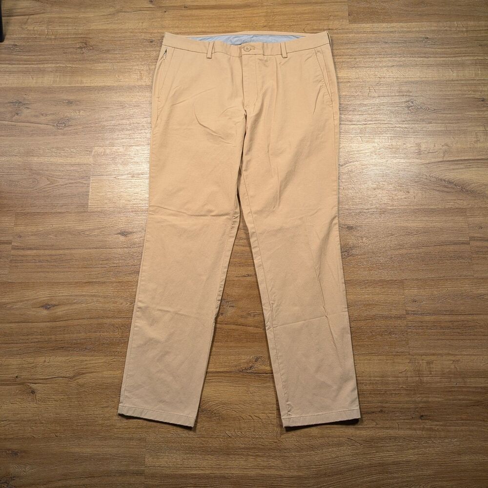 Vineyard Vines On The Go OTG Pants Mens 38x32 Beige Performance Golf Stretch